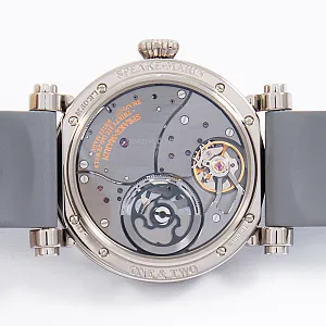13544_watchlounge_lo.jpg