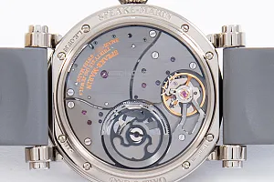 13544_watchlounge_lo.jpg