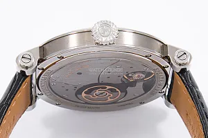 13597_watchlounge_lo.jpg