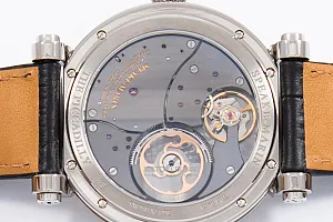 13599_watchlounge_lo.jpg