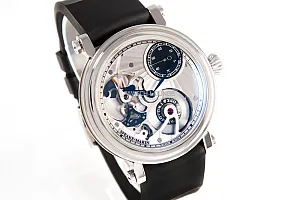 13606_watchlounge_lo.jpg