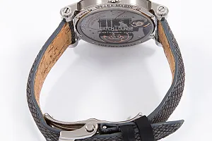13644_watchlounge_lo.jpg