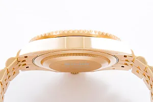 13654_watchlounge_lo.jpg