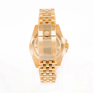 13656_watchlounge_lo.jpg