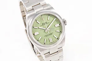 13662_watchlounge_lo.jpg