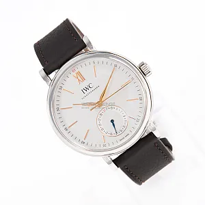 13671_watchlounge_lo.jpg