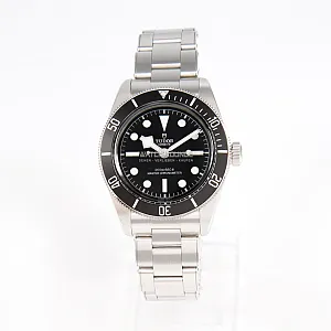 13682_watchlounge_lo.jpg
