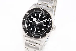 13684_watchlounge_lo.jpg