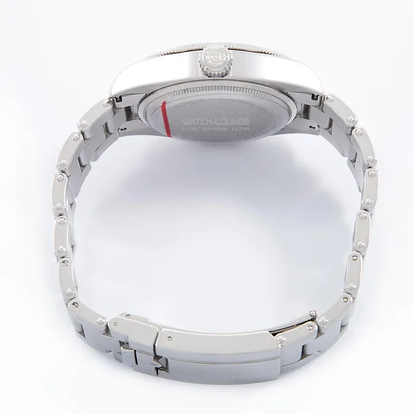 13687_watchlounge_lo.jpg