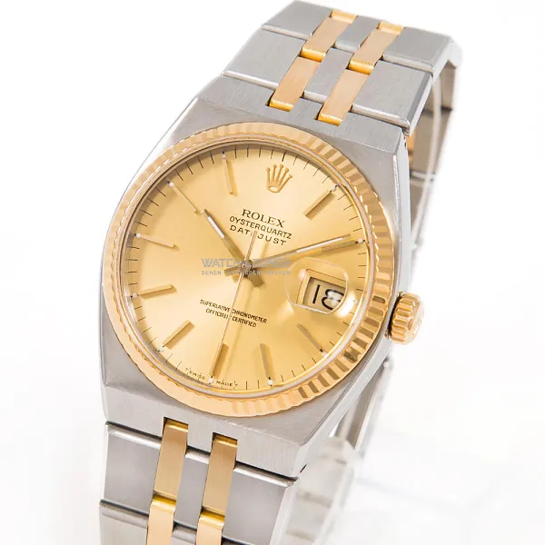 13690_watchlounge_lo_1.jpg