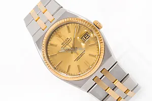13691_watchlounge_lo.jpg