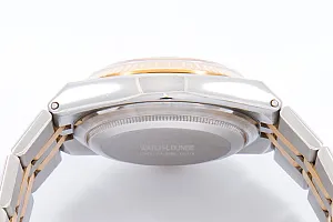 13697_watchlounge_lo.jpg