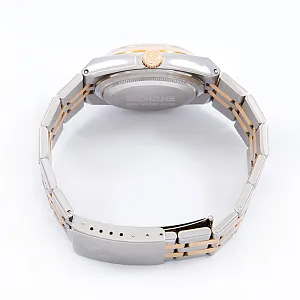 13698_watchlounge_lo.jpg