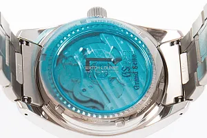 13717_watchlounge_lo.jpg