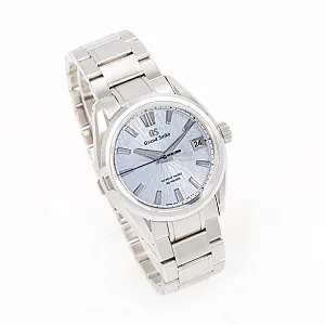 13725_watchlounge_lo.jpg