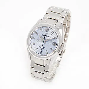 13726_watchlounge_lo.jpg