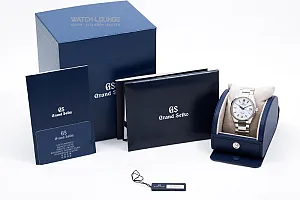 13732_watchlounge_lo.jpg