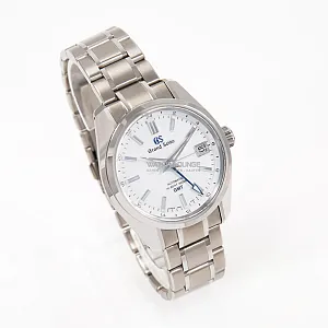 13737_watchlounge_lo.jpg