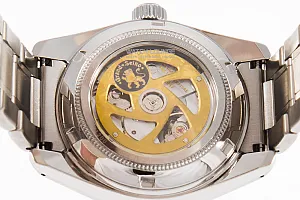13741_watchlounge_lo.jpg