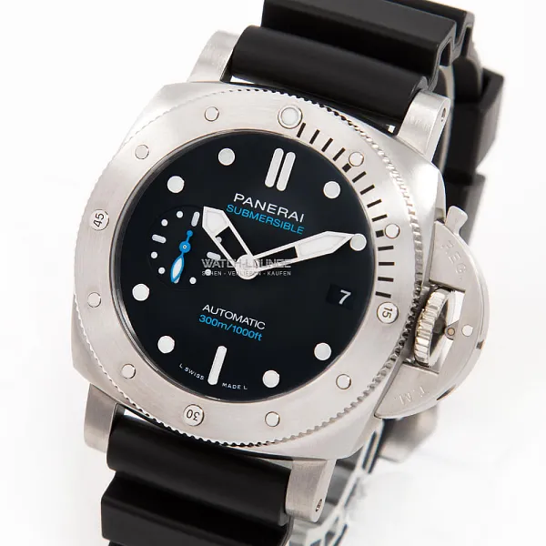 13746_watchlounge_lo_1.jpg