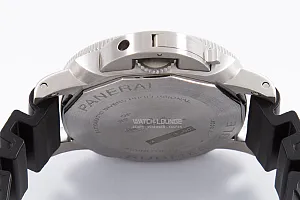 13751_watchlounge_lo.jpg