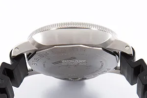 13752_watchlounge_lo.jpg