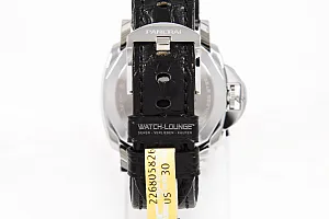 13764_watchlounge_lo.jpg