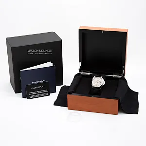 13765_watchlounge_lo.jpg