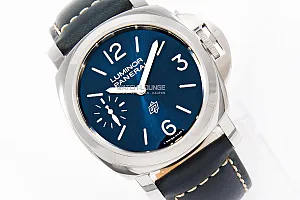 13767_watchlounge_lo.jpg