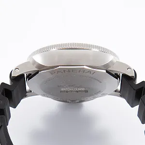 13792_watchlounge_lo.jpg