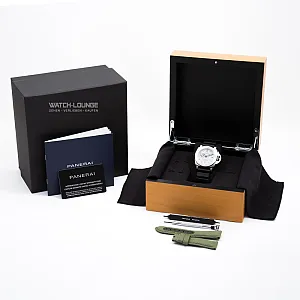 13795_watchlounge_lo.jpg