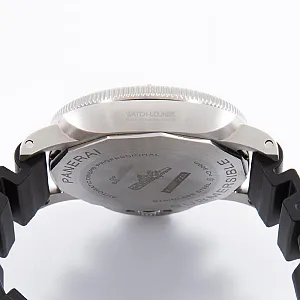 13802_watchlounge_lo.jpg