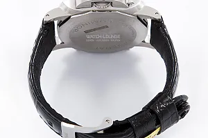13813_watchlounge_lo.jpg