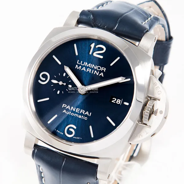 13816_watchlounge_lo_1.jpg