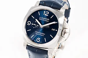 13820_watchlounge_lo.jpg