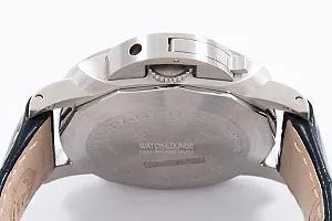 13821_watchlounge_lo.jpg