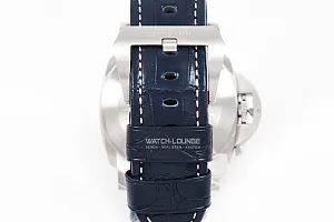 13824_watchlounge_lo.jpg