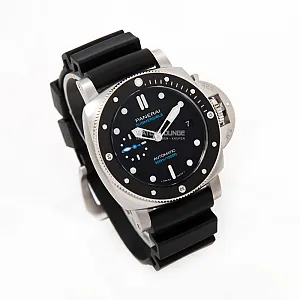13829_watchlounge_lo.jpg