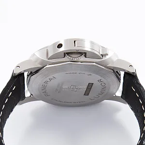 13836_watchlounge_lo.jpg