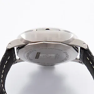 13837_watchlounge_lo.jpg
