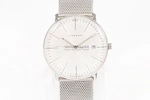 13897_watchlounge_lo.jpg