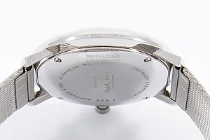 13901_watchlounge_lo.jpg