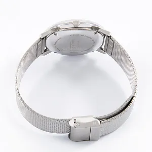 13903_watchlounge_lo.jpg