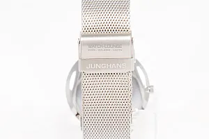 13904_watchlounge_lo.jpg