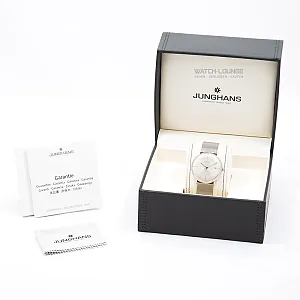 13905_watchlounge_lo.jpg