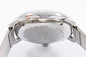 13923_watchlounge_lo.jpg