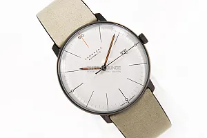 13940_watchlounge_lo.jpg