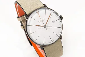 13942_watchlounge_lo.jpg