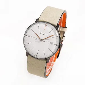 13943_watchlounge_lo.jpg