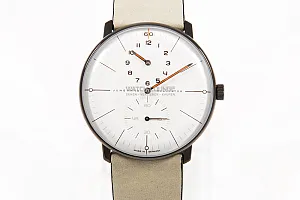 13952_watchlounge_lo.jpg